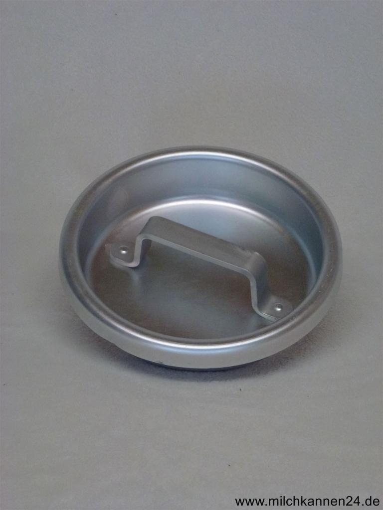 Der Deckel der Aluminium Milchkannen ist ebenfalls aus Aluminium gefertigt.