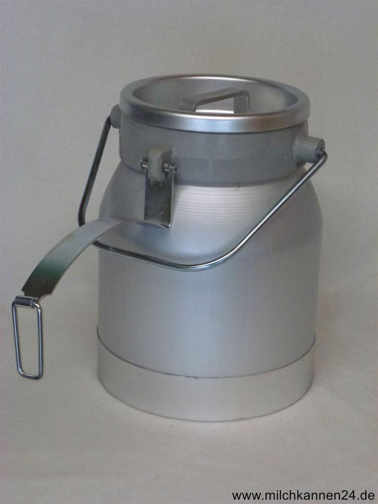 10 Liter Aluminium Milchkanne mit geöffnetem Verschluss