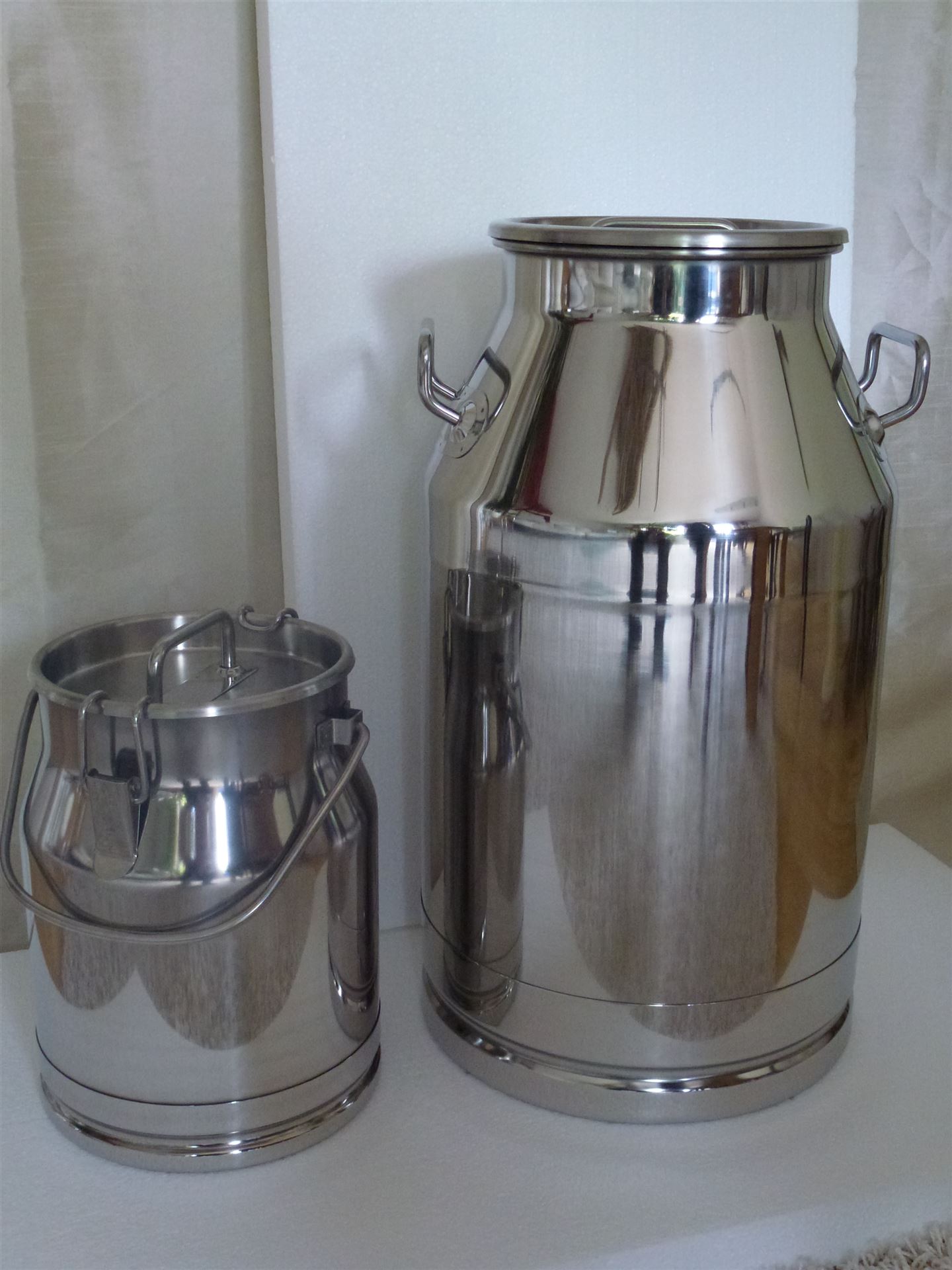 Milchkanne Edelstahl 1,3 Liter mit Deckel Milch Kanne 1,30 Liter 